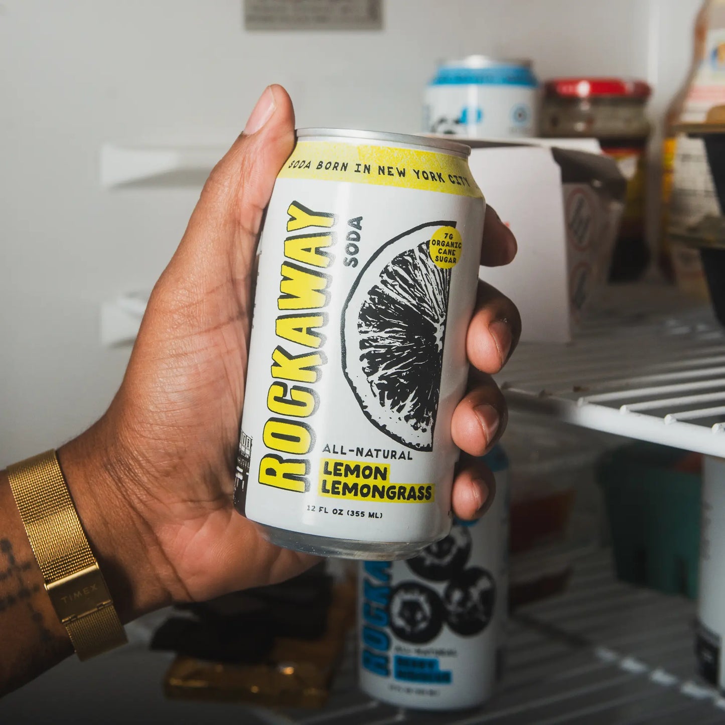 Lemon - Lemongrass Rockaway Can in hand.